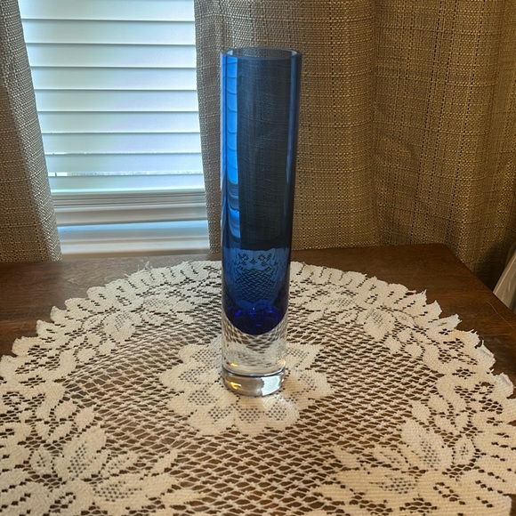 Vintage cobalt blue crystal vase 9” - Picture 1 of 4
